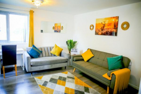The Wynne House - 3 Bedroom Luxury House with 5 Beds & Free Parking Near City Centre, and a walking distance to The Etihad Stadium & Coop Live Arena